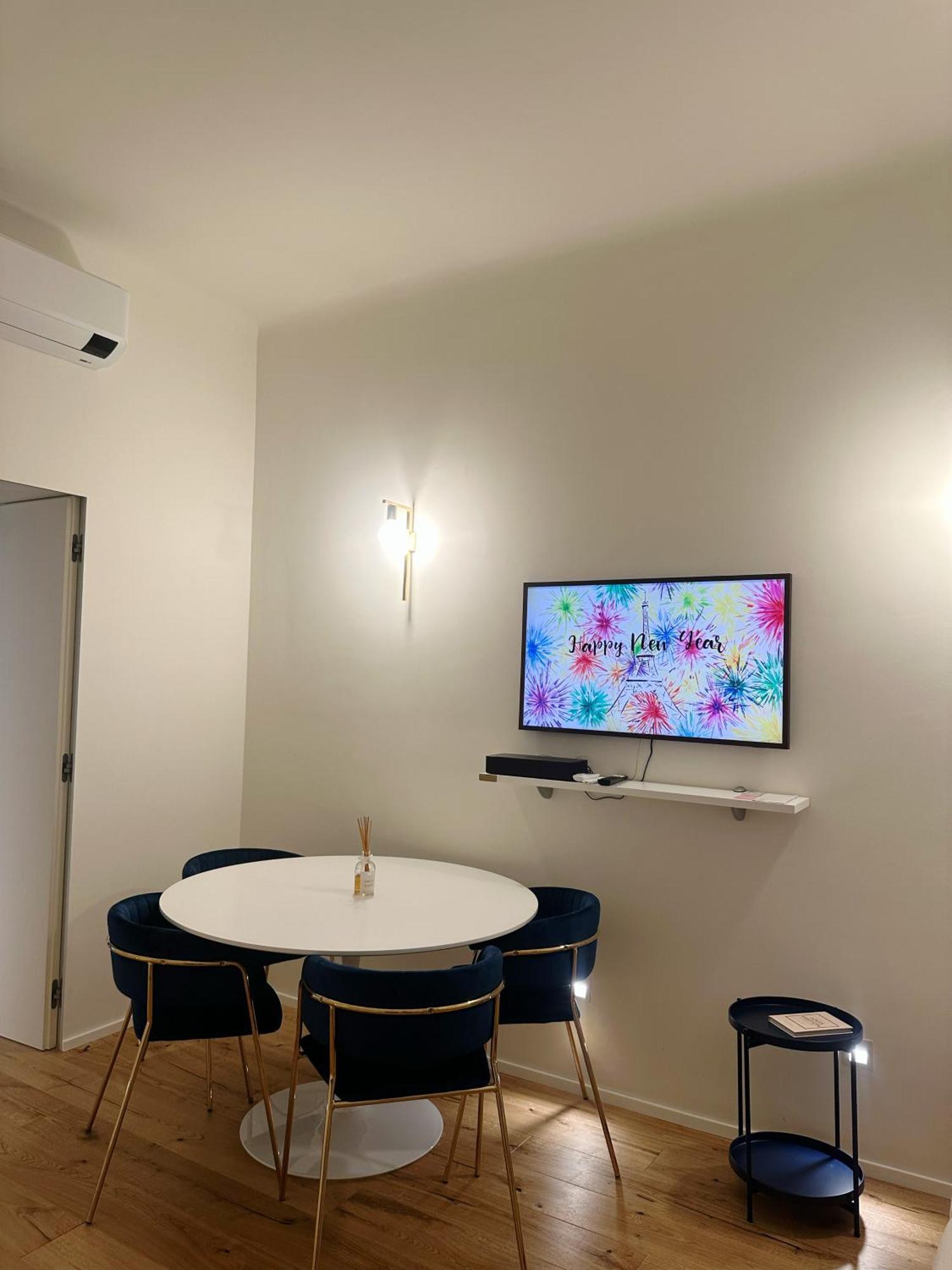 Private Apartment With Wi-Fi Milano City Near Duomo Atena Exterior foto
